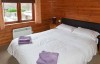 lake winds lodge double bedroom