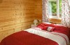 the log cabin adforton bedroom