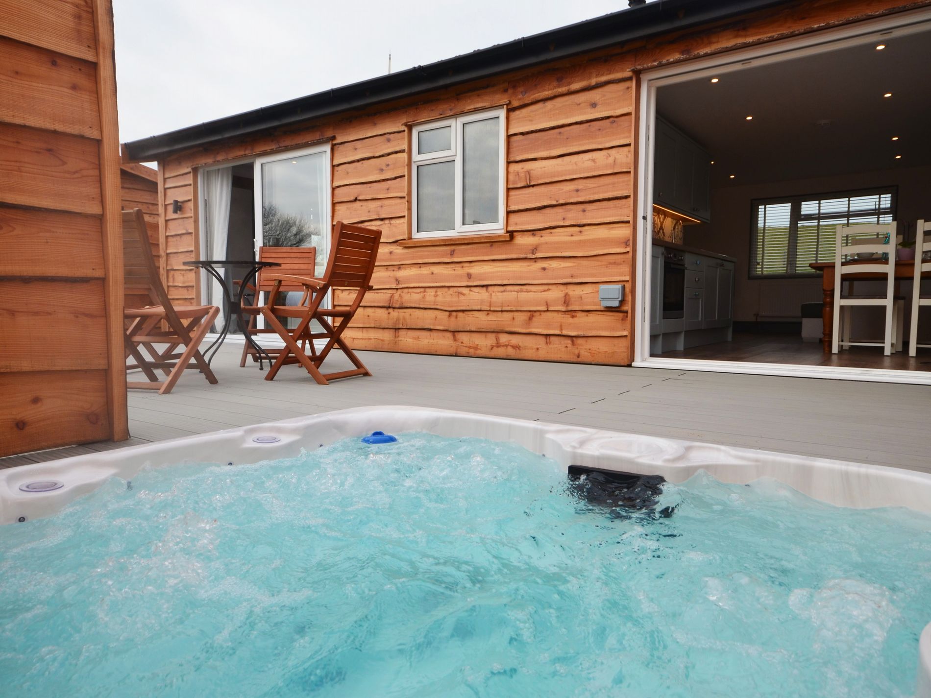 Saddleback Cabin, Westward Ho, North Devon